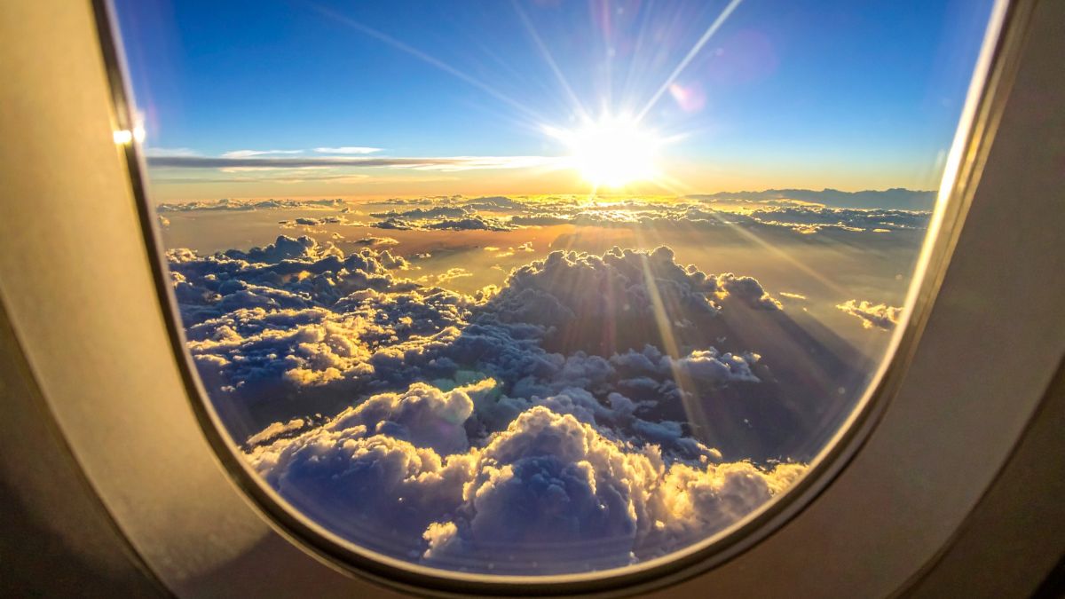 A Pilot Reveals the Strangest Things He Has Ever Seen During a Flight