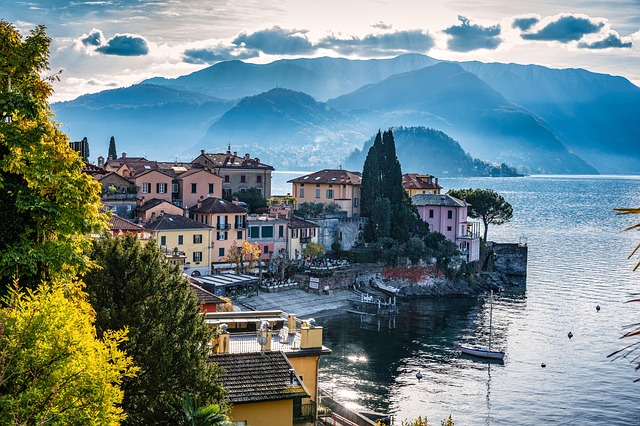Lake Como Honeymoon Romantic Destinations