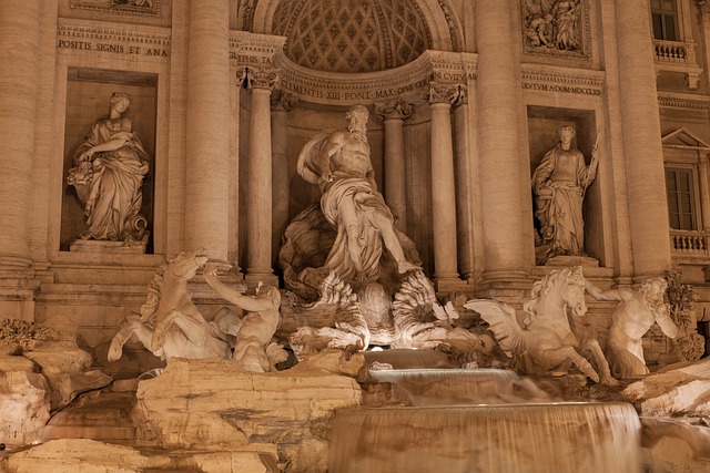 Trevi Fountain Rome Baroque Masterpiece Crowded Tourists
