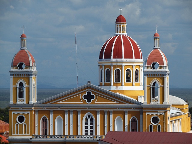 Granada Nicaragua Colorful Architecture Lake Wildlife Boat Tours