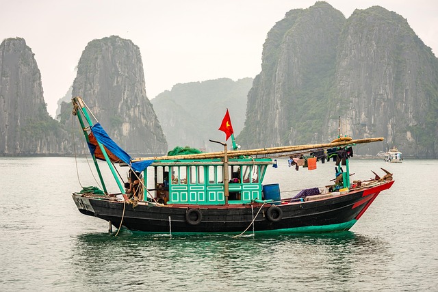 Ha Long Bay Limestone Karsts Junk Boats Misty Landscape