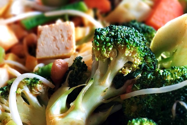 Gluten-free Sesame Ginger Tofu Stir Fry