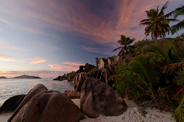 Anse Source DArgent Beach Seychelles Clear Water Granite Boulders