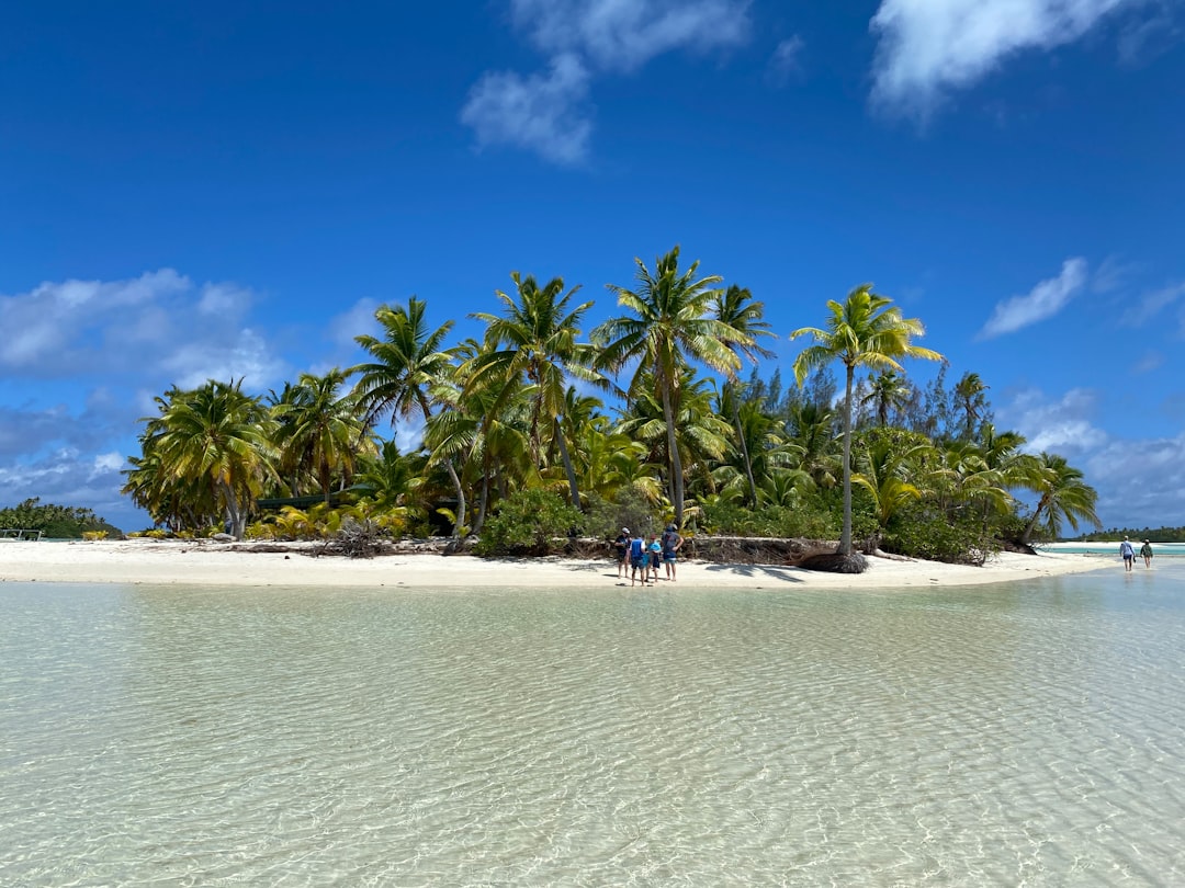 Aitutaki Lagoon Clear Water Tropical Beach