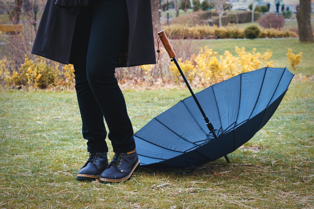Mens Sturdy Umbrella Wind-resistant Compact Stick Quick-drying