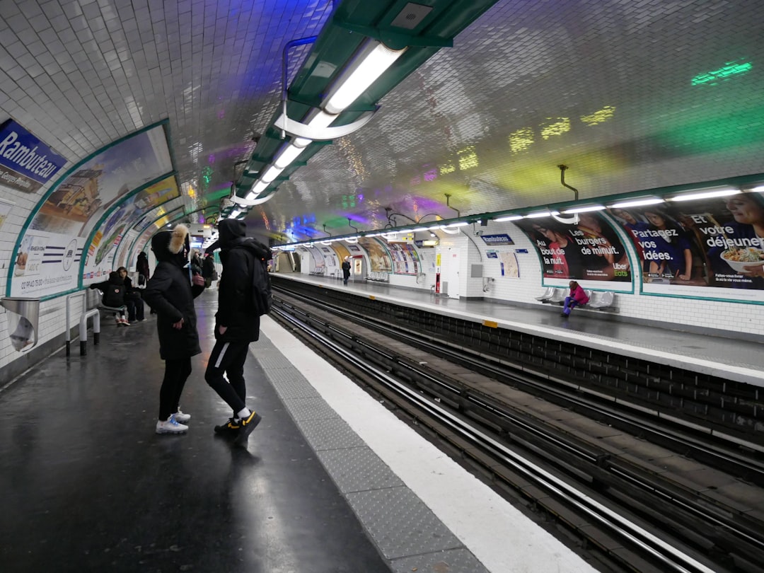 Paris Metro Ticket Scam Fake Station Staff