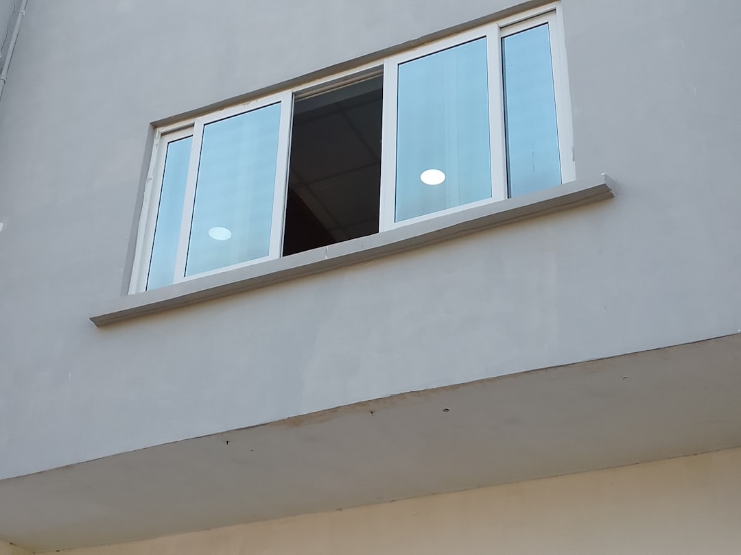 Neighbors Avoiding Eye Contact