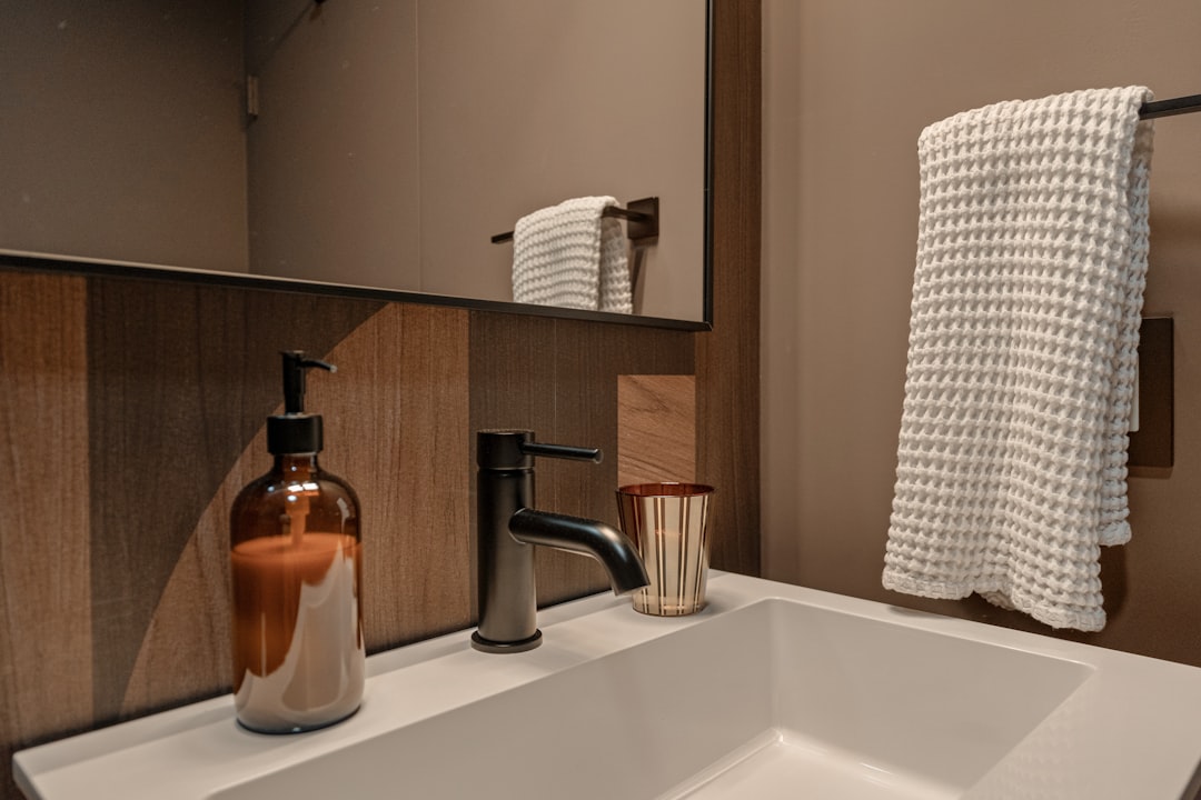 Luxurious Bathroom Towels Styling