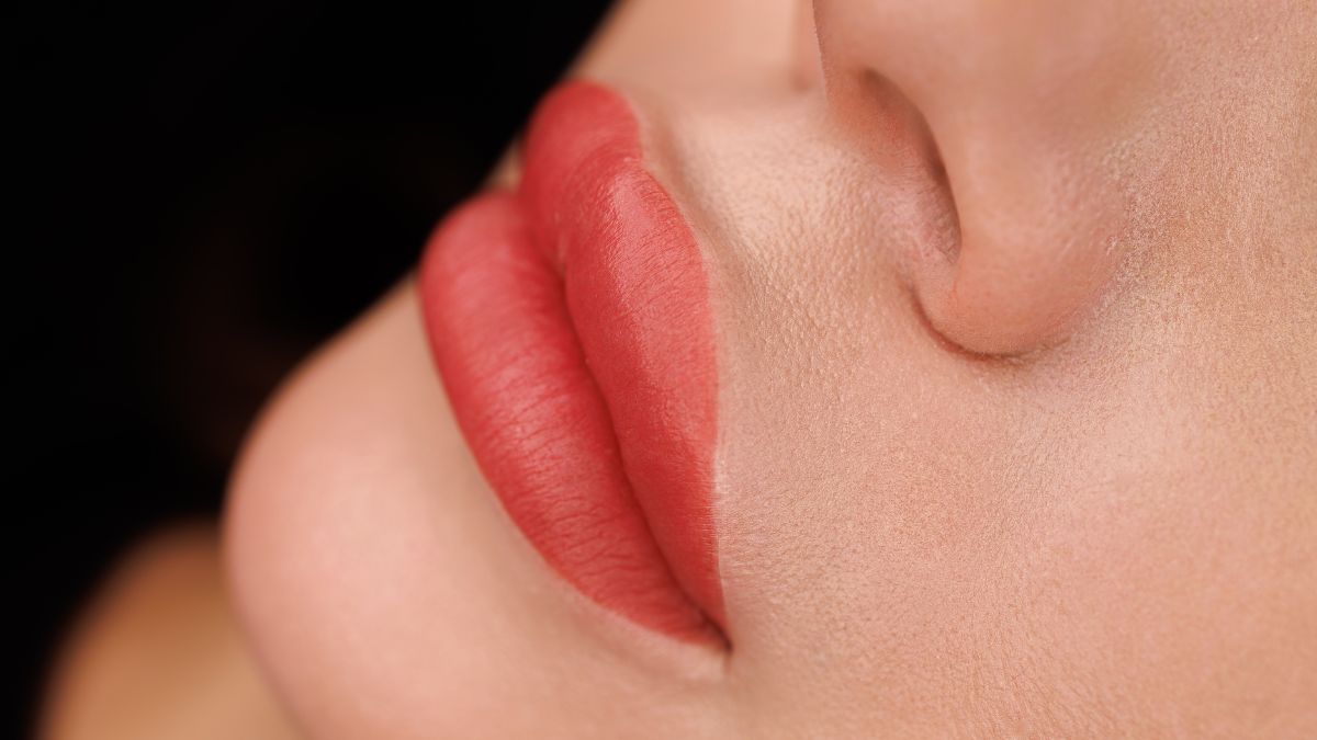 Everyone Is Laughing After This Woman Tried a Procedure for the First Time and Showed the Results of Her: “Lip Blush”