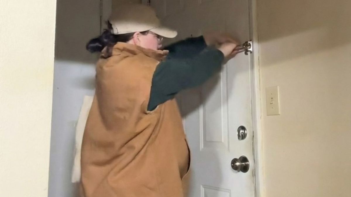 Woman Gets Trapped in Apartment and Records Video Proof for Her Boss Making Millions Laugh