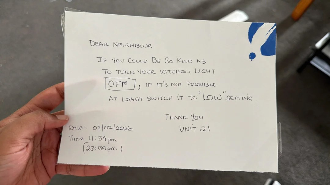 Neighbor Pushes Note Under Door at Midnight Because of Lit Kitchen Light