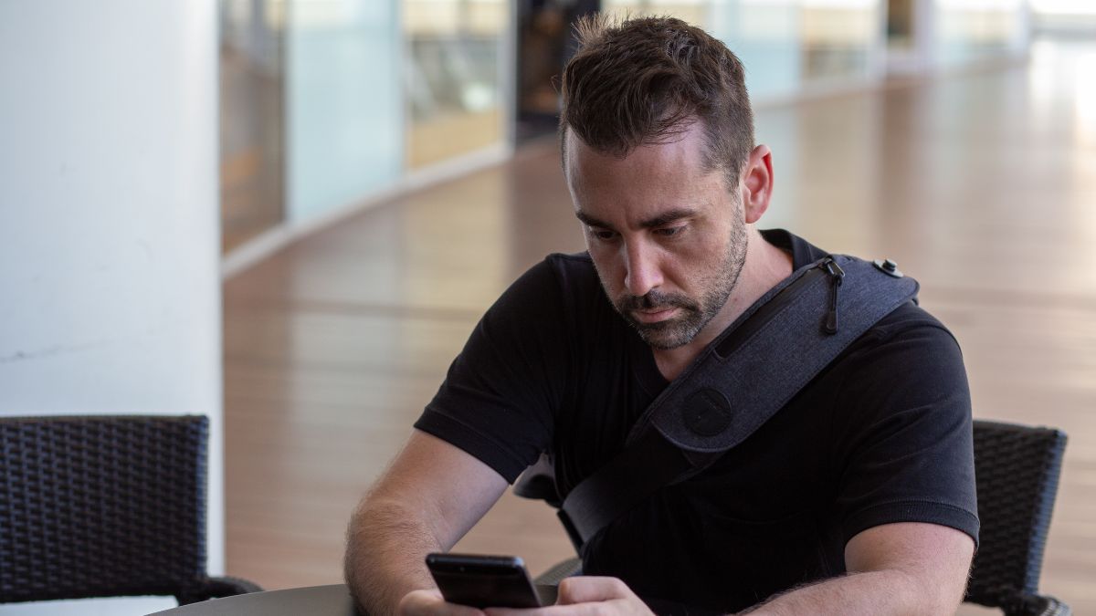 This Viral Trend Reveals the Surprising Notes Many Men Keep About Their Partners