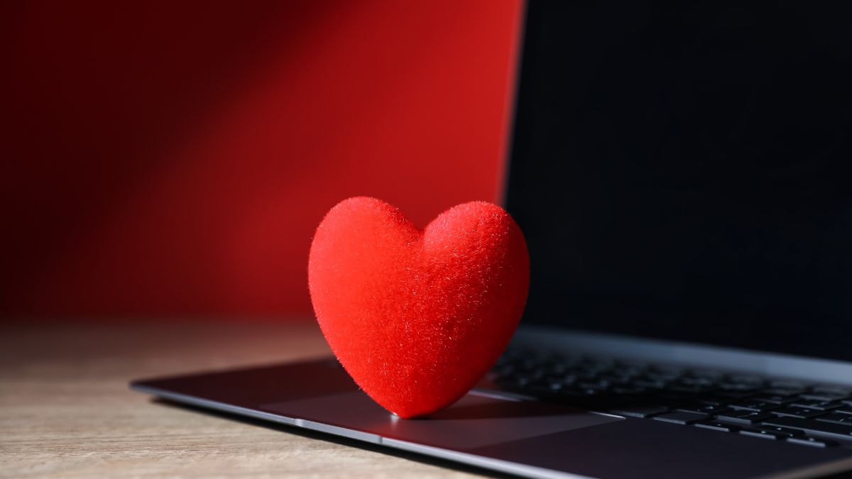 Generation Z Embraces Long-Distance Relationships and Often Seeks Them Out