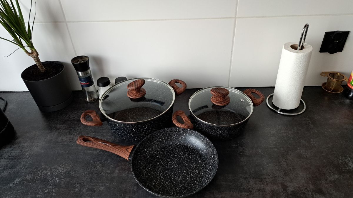 TikToker Shares Genius Hack to Easily Clean Burnt Pans