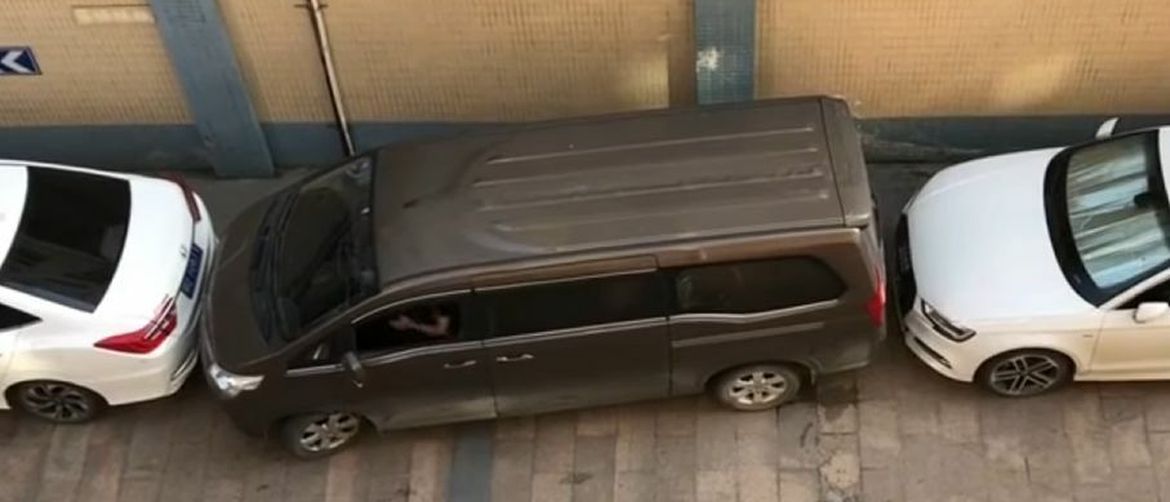 Expert Drivers Show How It Is Done and Park in Spots Many Would Avoid