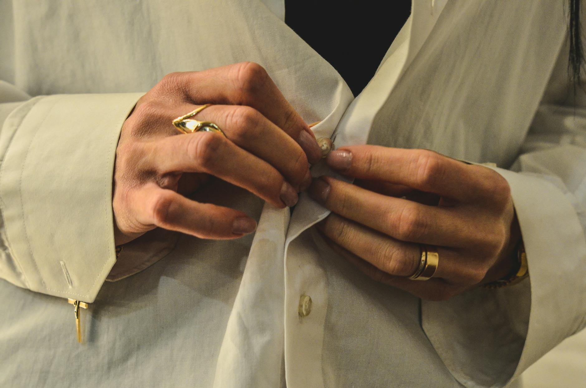 Womens Fashion Custom Buttons Vintage Style