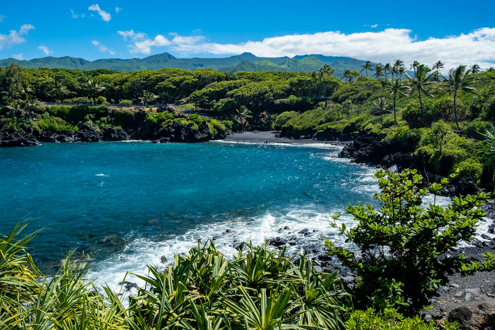 Maniniowali Beach Kua Bay Hawaii Clear Water White Sand Volcanic Rocks