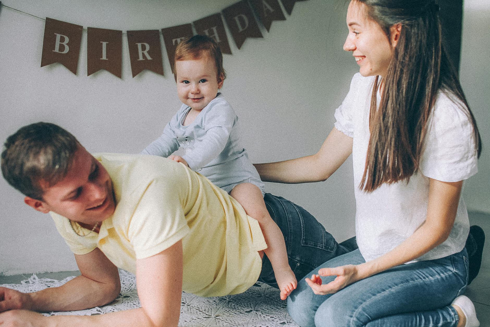 Leo Parents Family Celebration Warmth Play