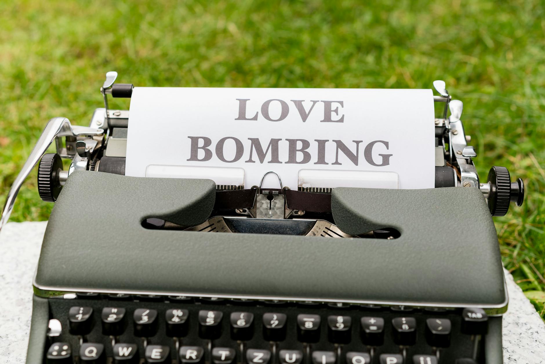Love Bombing Relationship Toxic Signs