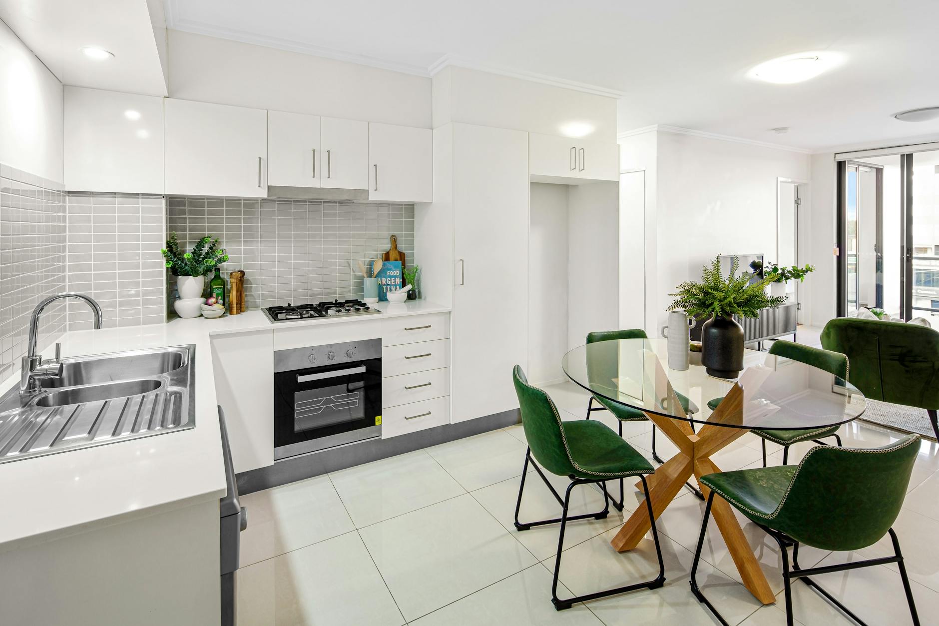 Modern Kitchen Broken-plan Layout