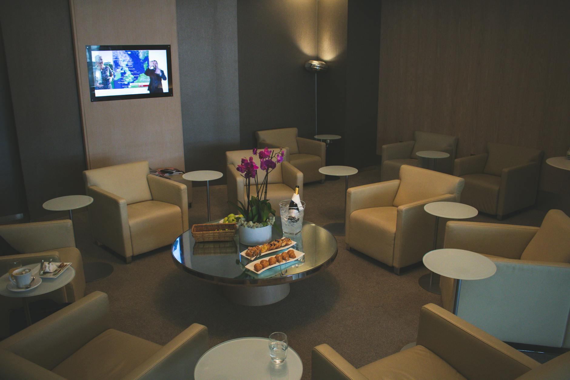 Airport Lounge Access Free Food Drinks Travel