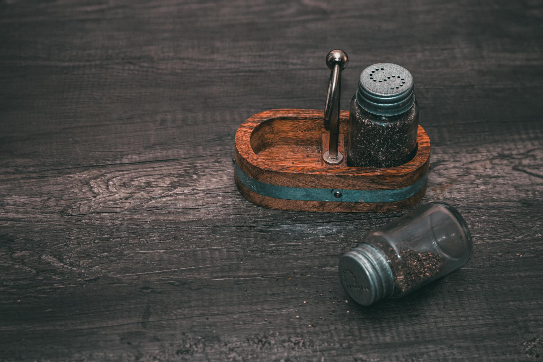 Cleaning Salt And Pepper Shakers Kitchen Hygiene