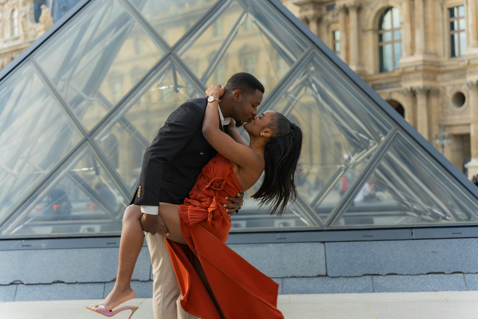 Romantic Paris Architecture Art Museums Couples