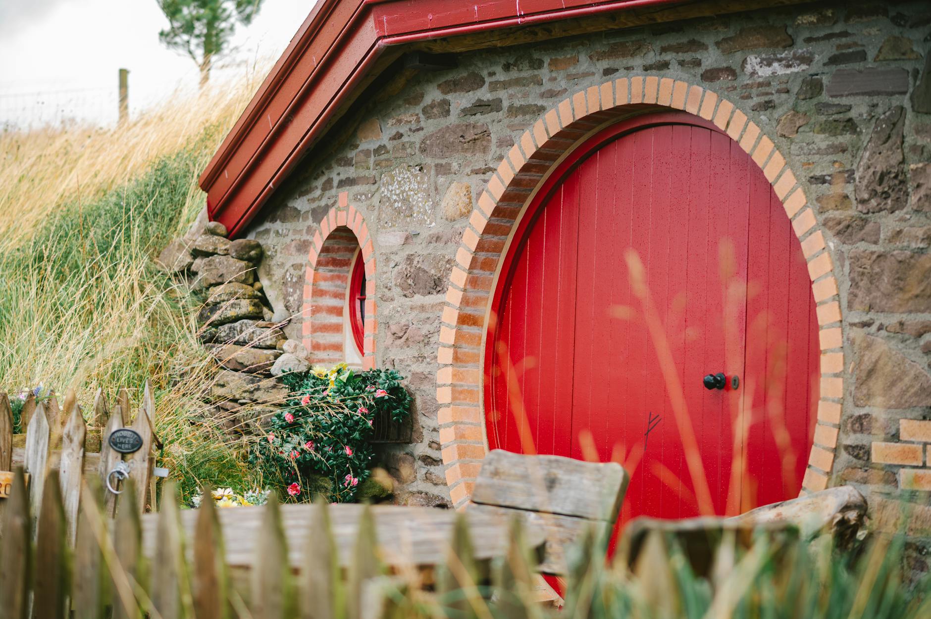 Hobbit Hole Tiny House Design Hillside Earth Insulation Rustic Charm
