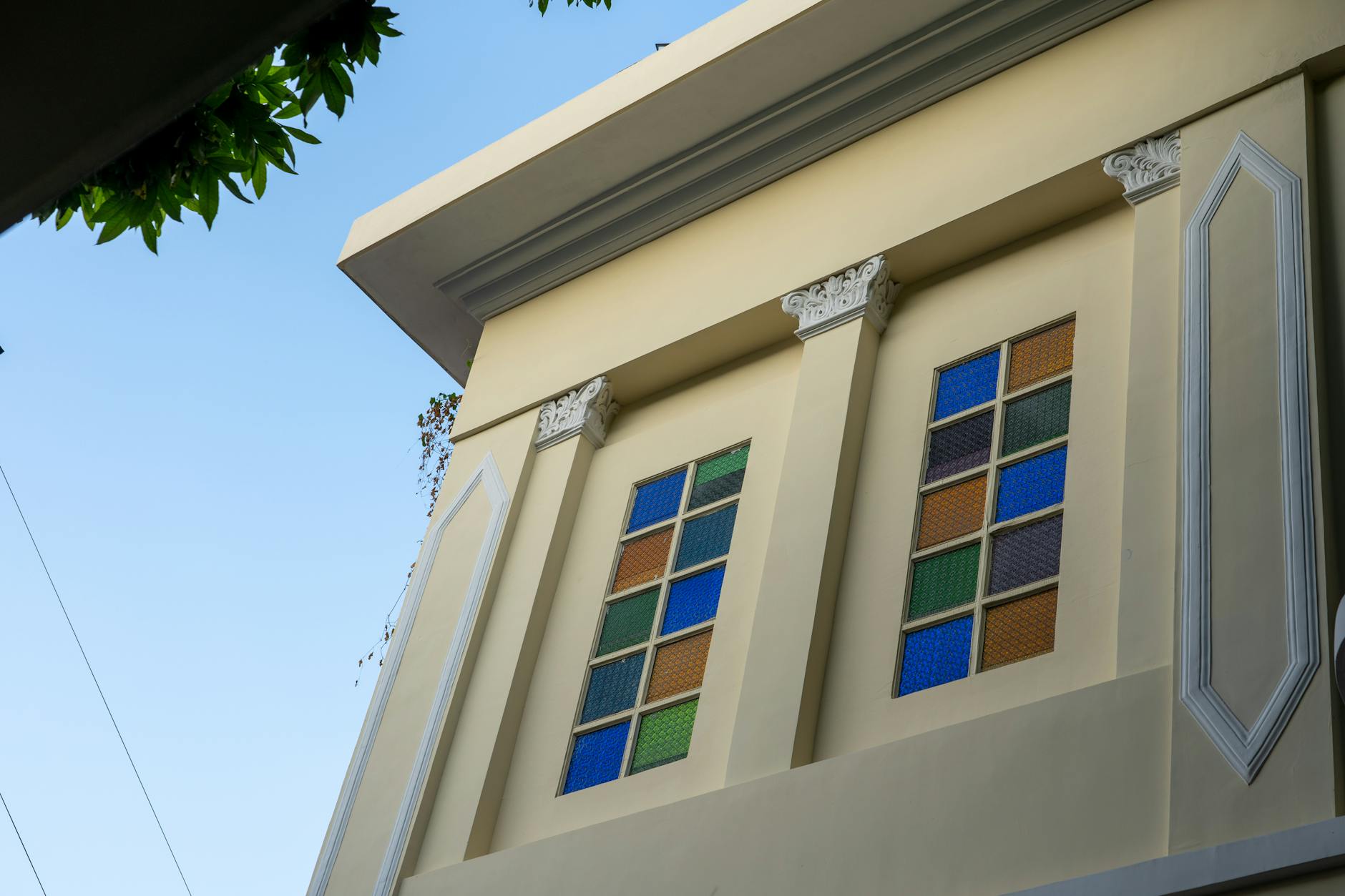 Victorian Cottage On Wheels Tiny House Exterior Interior Design Stained Glass Windows Hardwood Floors