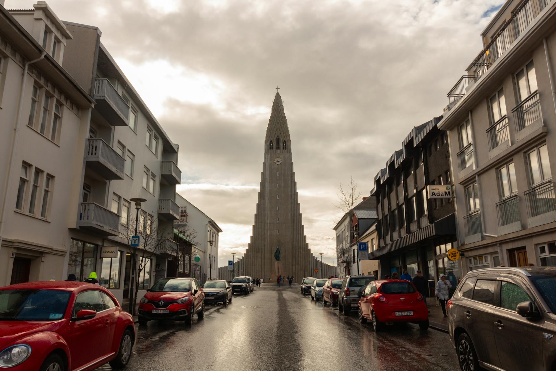 Reykjavik Colorful Houses Hallgrímskirkja Church Geothermal Pools