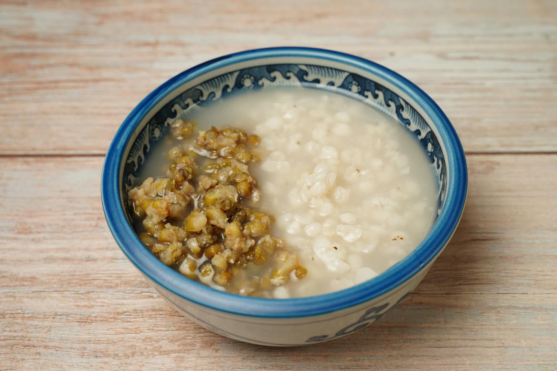 Quinoa Porridge Breakfast