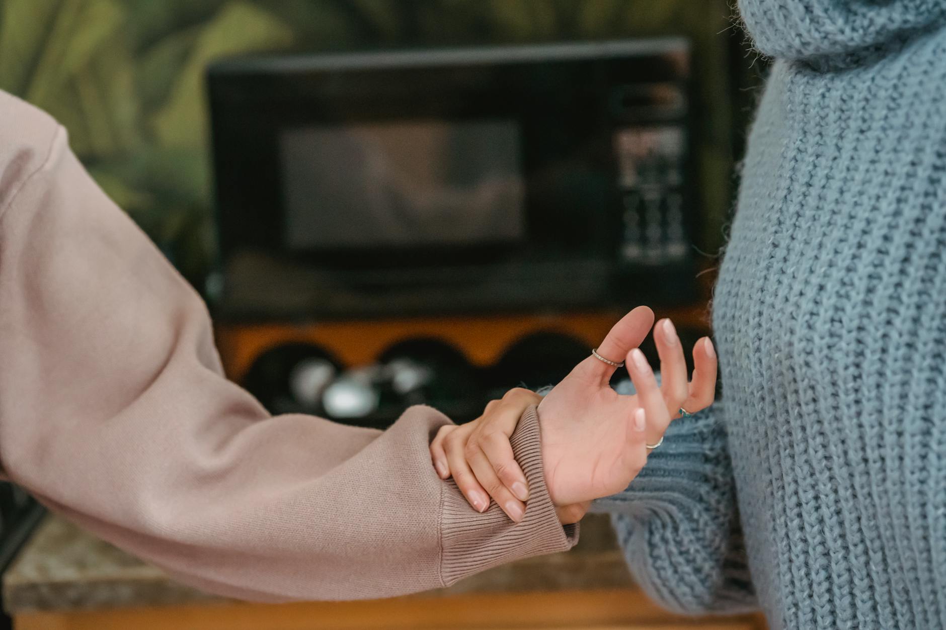 Passive-aggressive Behavior Body Language Frustration