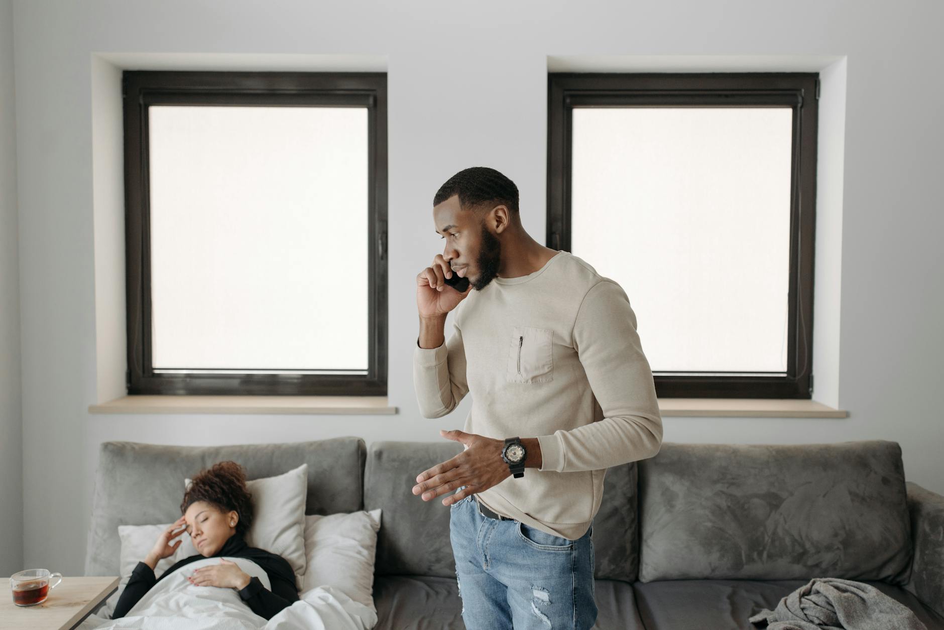 Inconsistent Communication Patterns Relationships Anxiety Texting Calling Habits