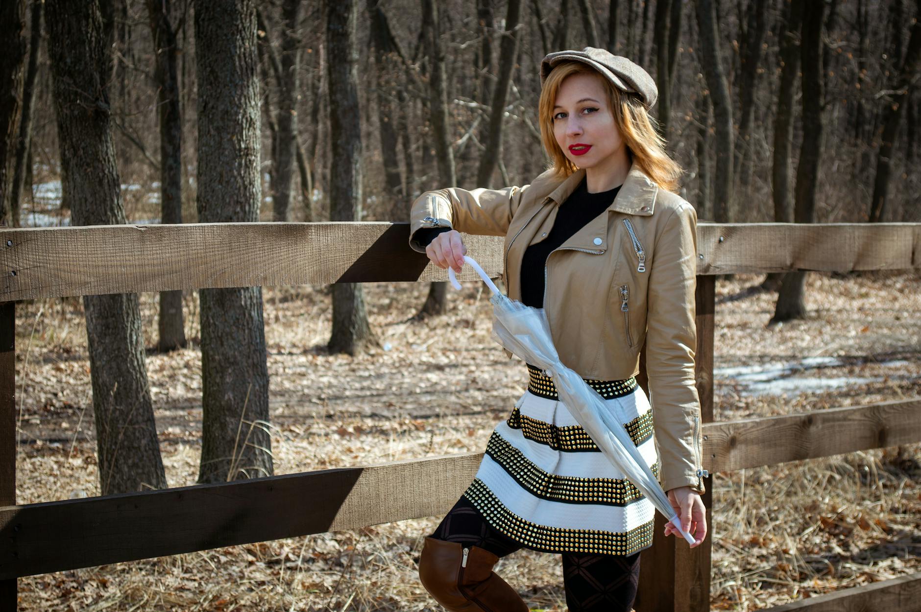 Knee-high Brown Black Leather Boots Fashion Winter Outfit