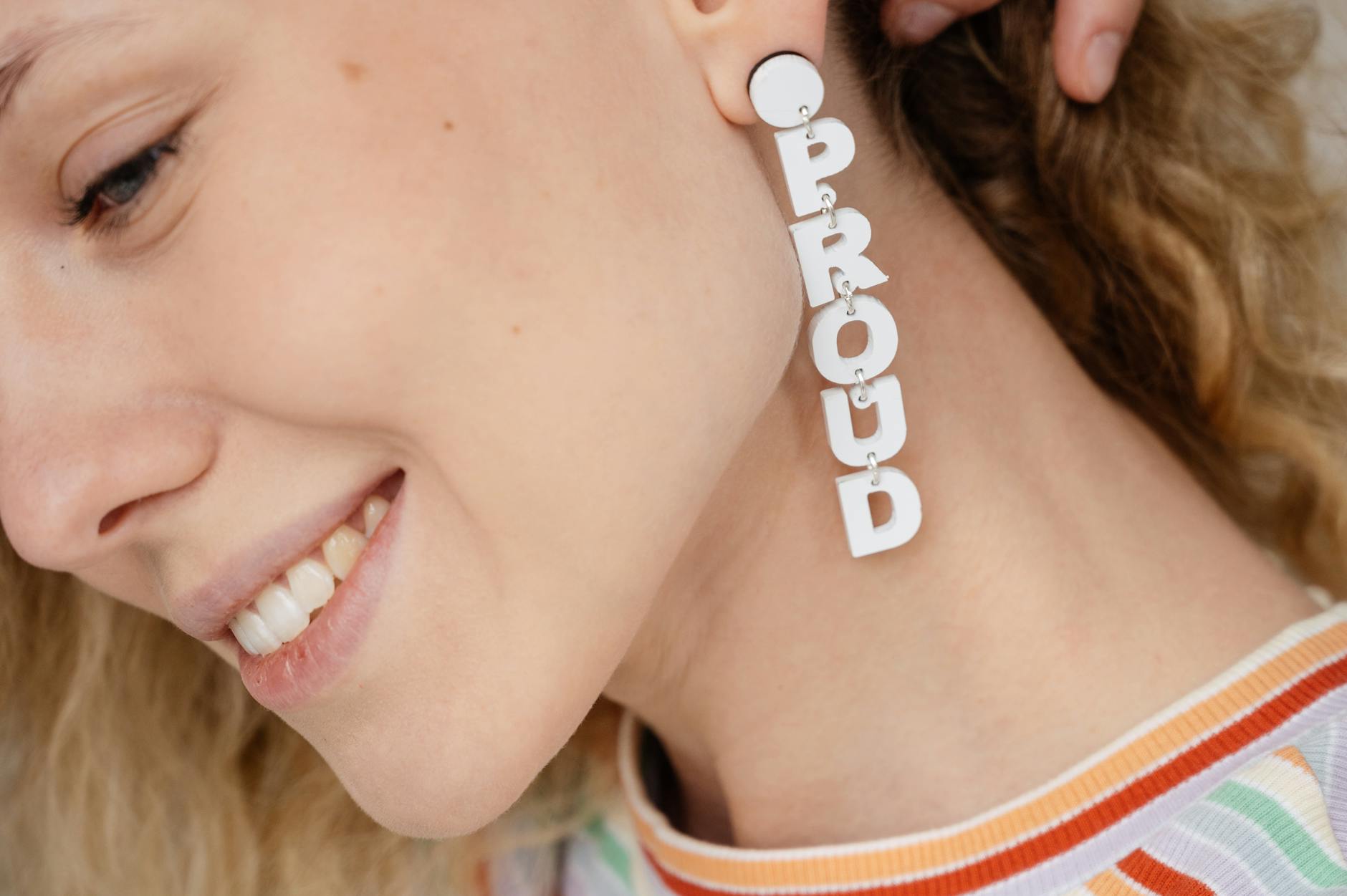 Mismatched Earrings Asymmetrical Jewelry Trends