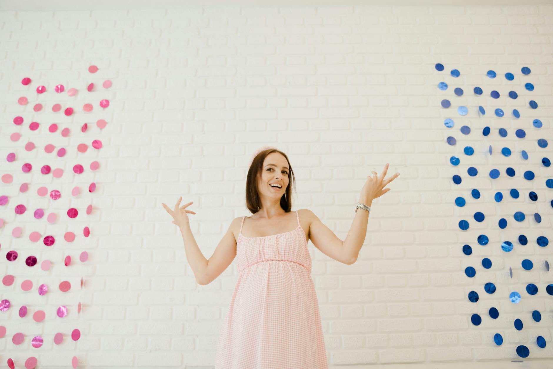 Pregnant Woman Dismissive Comments Gender Preference