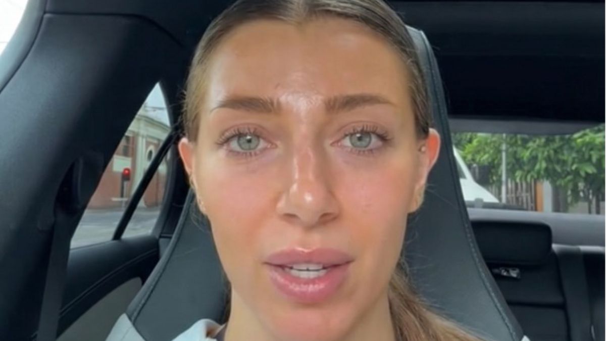 Late-Night Message from Restaurant Owner: “He’s Old Enough to Be My Father”