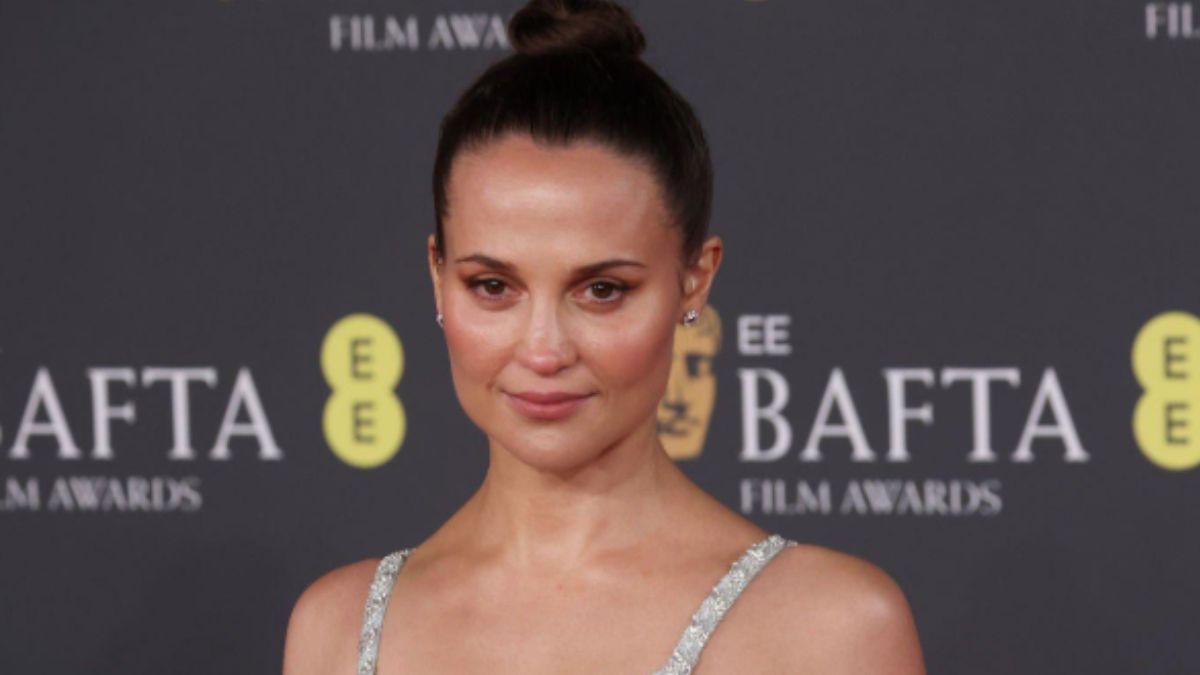 Alicia Vikander’s Grey Louis Vuitton Organza Gown Is the BAFTA Red Carpet Look We’re Still Thinking About