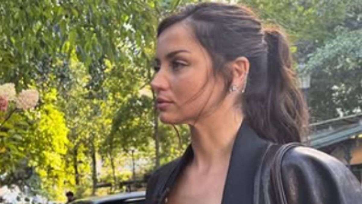 Ana de Armas Makes the Flirty Crop Top a Must-Try Statement Piece