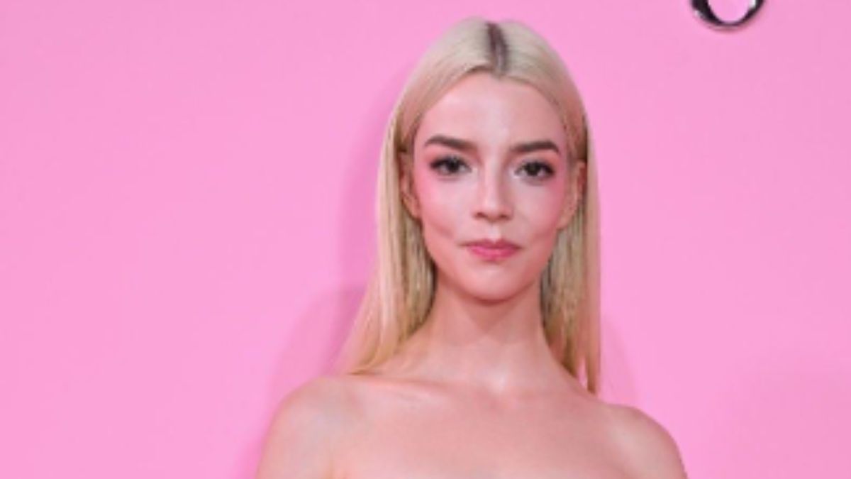 Anya Taylor-Joy’s Strapless White Dior Gown Is Modern Fairy-Tale Perfect at the Dior Addict Sweet Shop Party