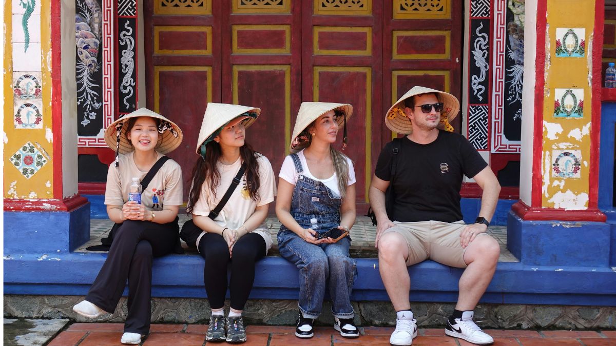 The Most Dangerous Tourist Scams in Asia