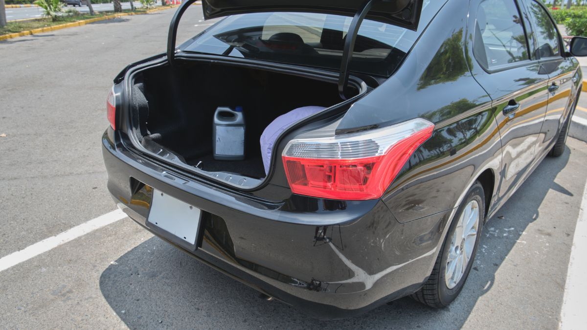 Dangerous Things You Keep in Your Car Trunk That Attract Thieves Instantly