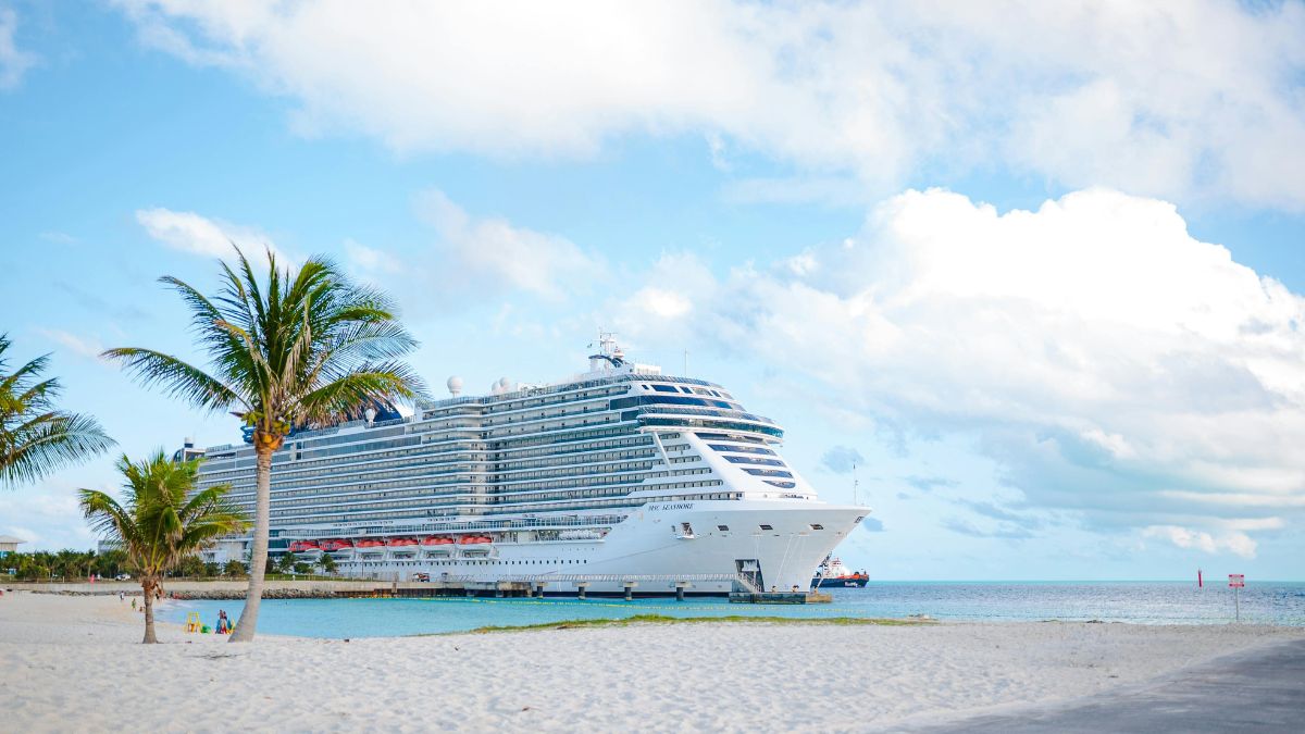 30 Essential Items to Pack for a Caribbean Cruise