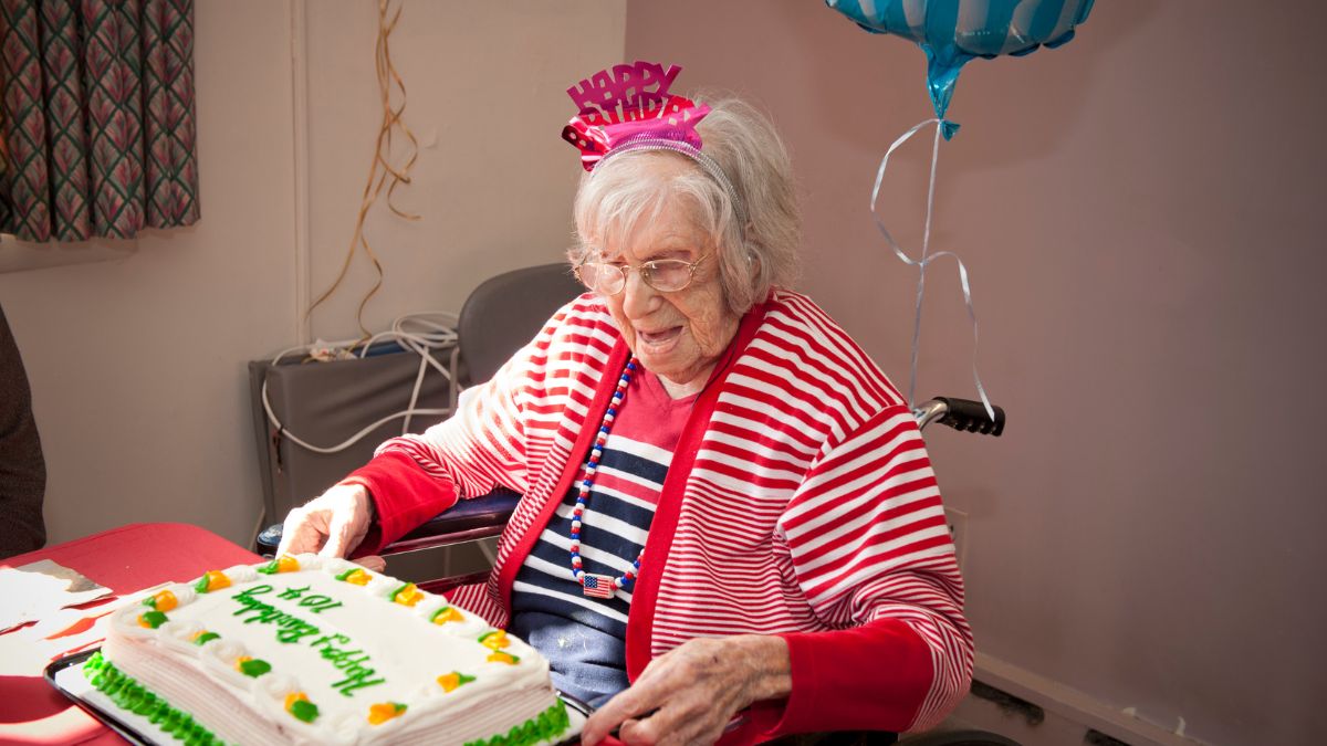 35 Habits of People Who Live to Be Over 100 Years Old