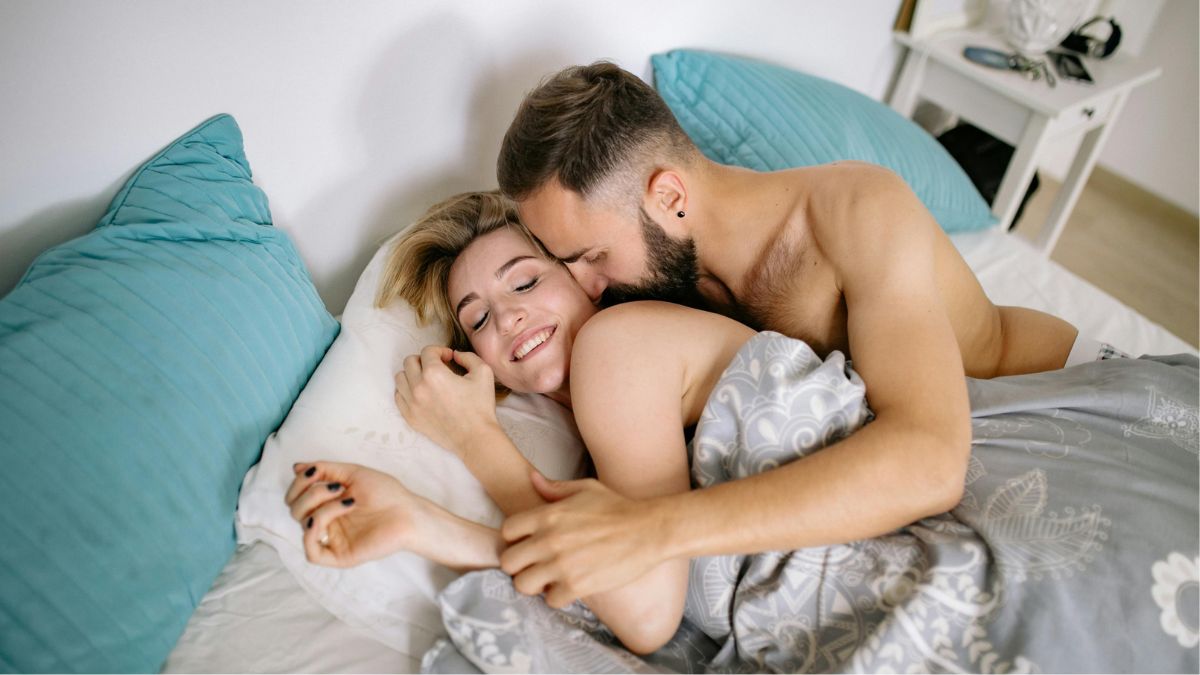 Bedroom Habits of Couples Who Stay Together for Decades