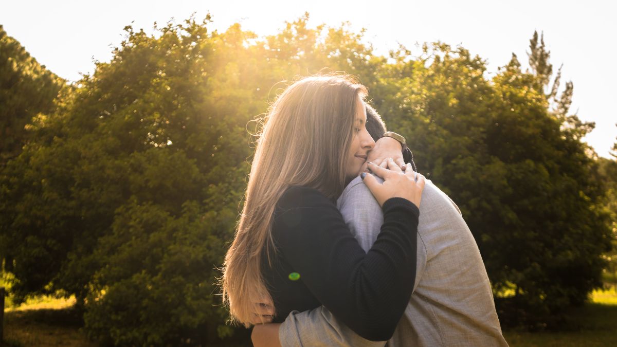 Here Is the Season That Research Says Is Best for Falling in Love