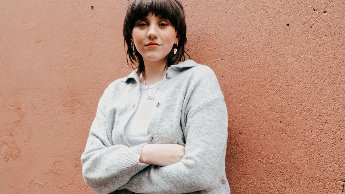 Subtle Body Language Mistakes That Make People Dislike You Instantly