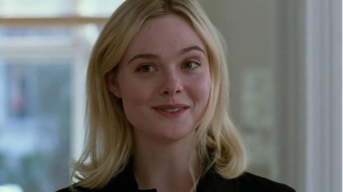 Elle Fanning’s Strapless Givenchy Gown Is Oscars Night Perfection