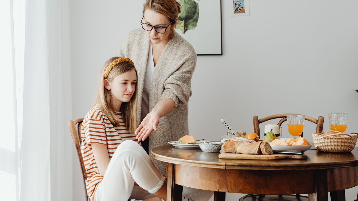 Outdated Etiquette Rules You Really Need to Stop Following