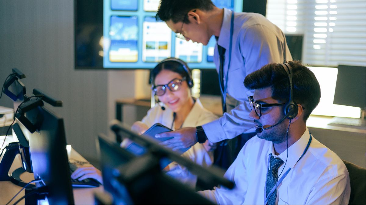 Things Flight Dispatchers Wish Passengers Understood About Delays